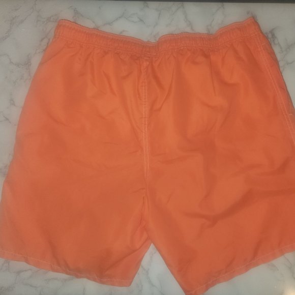 Old Navy Men's stylish lined swim trunks in size XXL - Picture 3 of 11